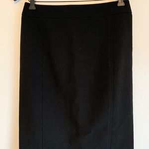 🌟 5/$20 LOFT Black Pencil Skirt